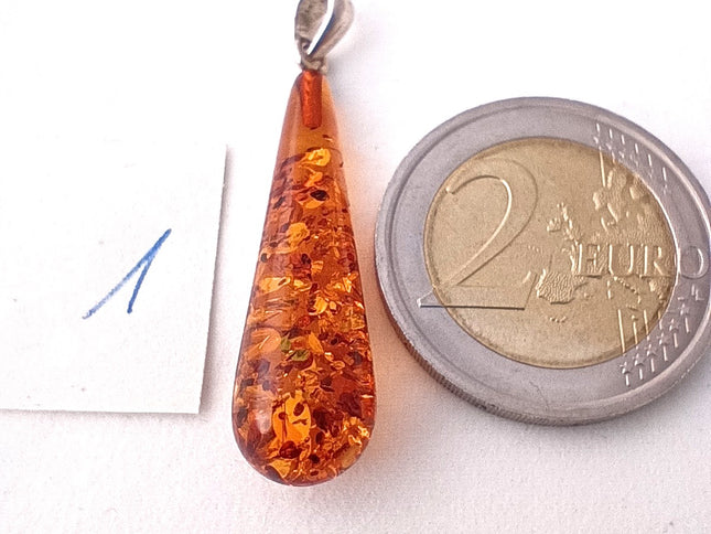 geheimnisvoller Tropfen aus polnischem Bernstein