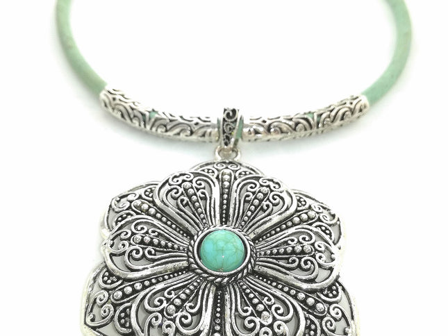 Collier Kork Schmuck Fashion Tikiwe grün Blume