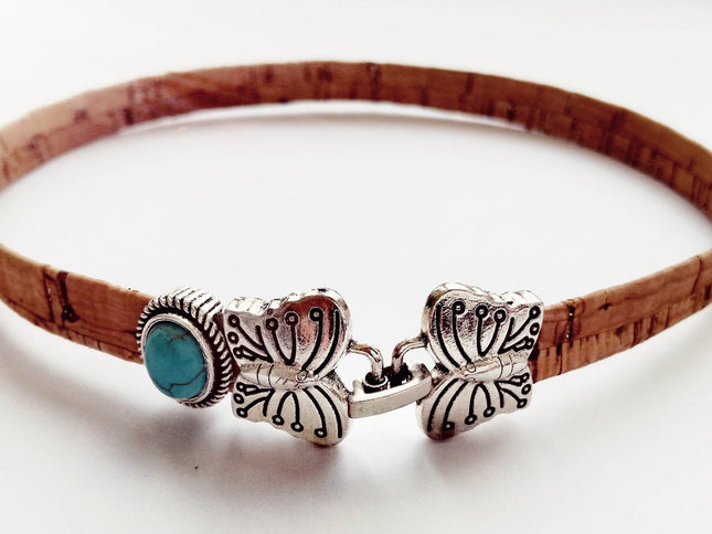 naturfarbenes Korkband, 10mm mit 2 Schmetterlingen als Schließe, Slider mit türkisem Stein, nickelfrei, vegan, handmade by Tikiwe®