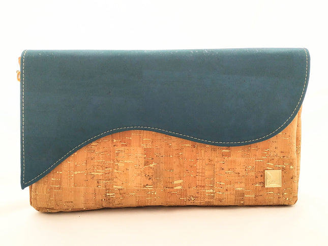 Tikiwe®Wave Basistasche aus Kork, naturfarben mit goldenen Flakes und der Wechselklappe in der Farbe Petrol, Clutch, Schultertasche, langer Träger,