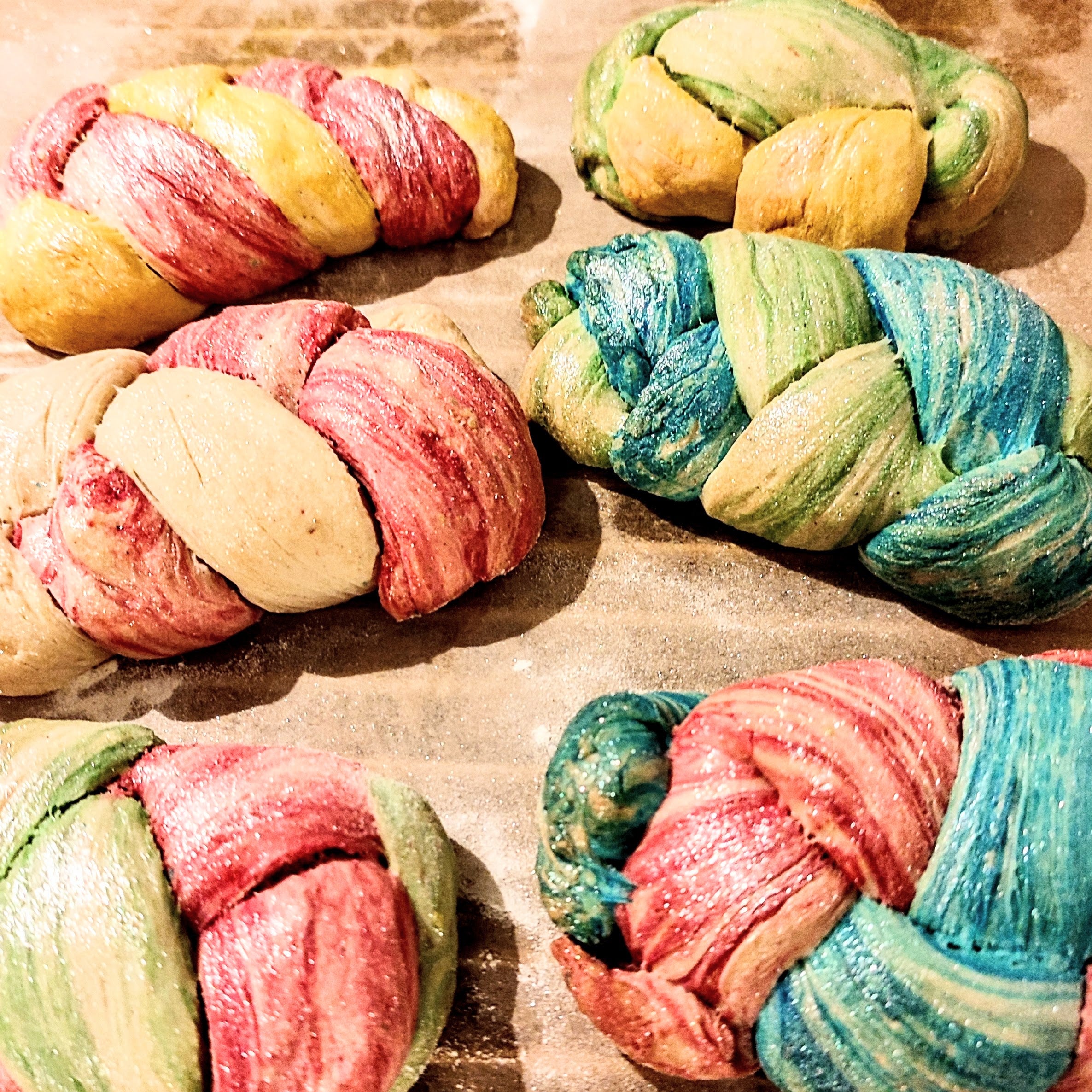 Bunte Hefezöpfchen, natürlich vegan