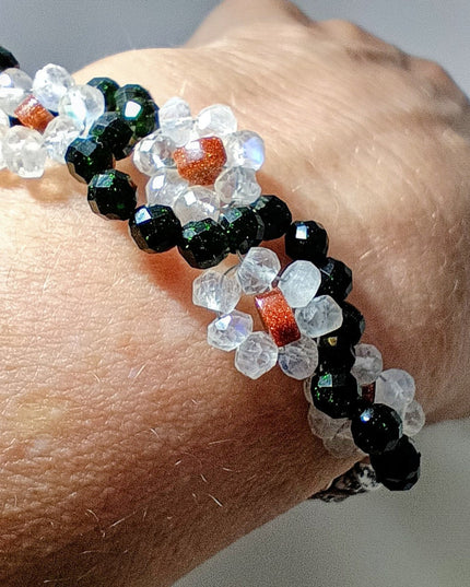 Armband am Arm als Beispiel