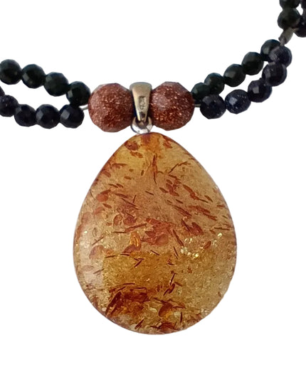 Collier Bernsteintropfen, Glasfluss in grün, blau, gold, handmade by Tikiwe
