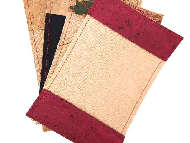 Innenseite der Visitenkartenmäppchen von Tikiwe-Taschen aus Kork