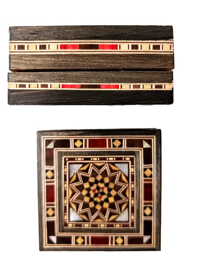 Seiten und Draufsicht vom Schatzästchen mit dem kleinen Stern, mit Perlmutt, deshalb nicht vegan