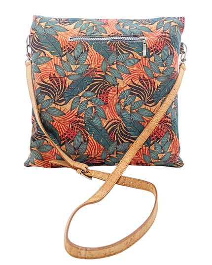 TikiweMaunz unter der Klappe mit Reißerschlussfach auf der Korkseite