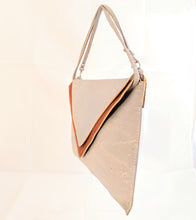Lade das Bild in den Galerie-Viewer, Clutch Kuvert
