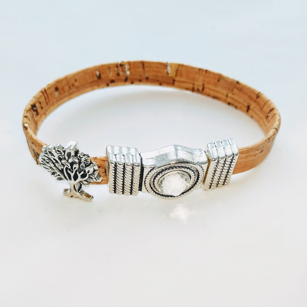 Armband aus Kork mit Lebensbaum, Magnetschließe, klarem Glitzerstein, handmade by Tikiwe®