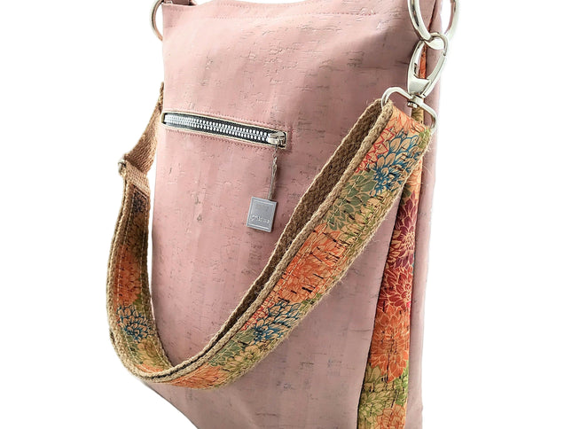 Tikiwe®LadyAsta, Rosé, Seitenansicht, Totebag aus Kork, handmade. limitiert